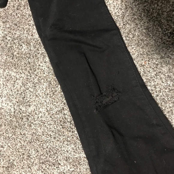 NWT ripped Abercrombie high waisted skinny jeans - Picture 3 of 5